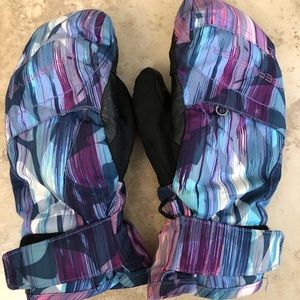 Obermeyer girls ski mittens.